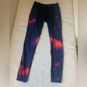 Athelta navy print leggings